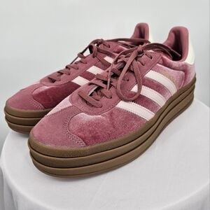 Adidas Women’s Gazelle Bold Sneakers Sandy Pink Suede Size 11